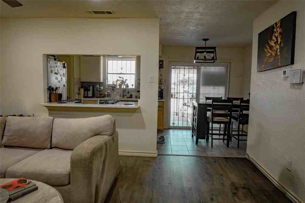 6455 Palm Island St - Photo 7 of 36