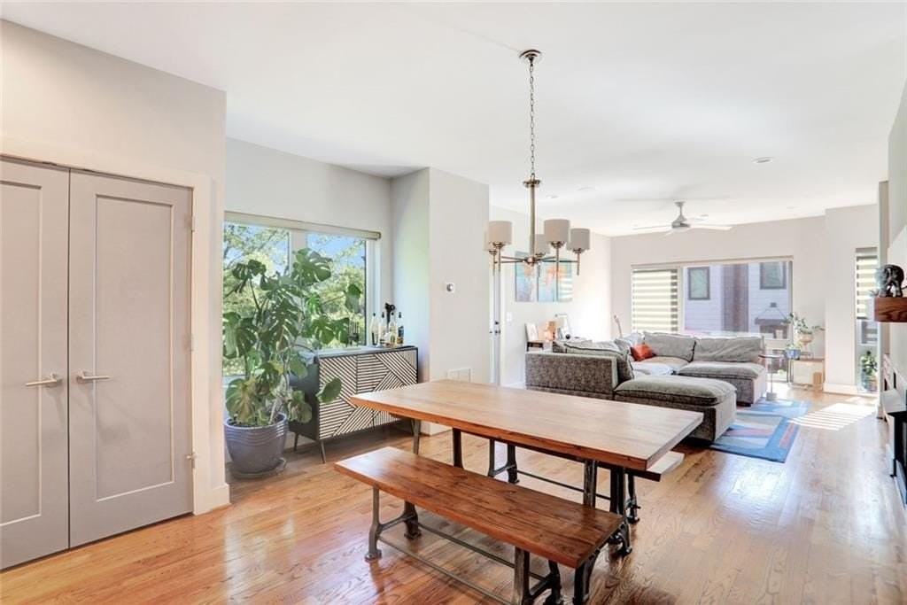 623 NE Irwin Street Street NE - Photo 4 of 23