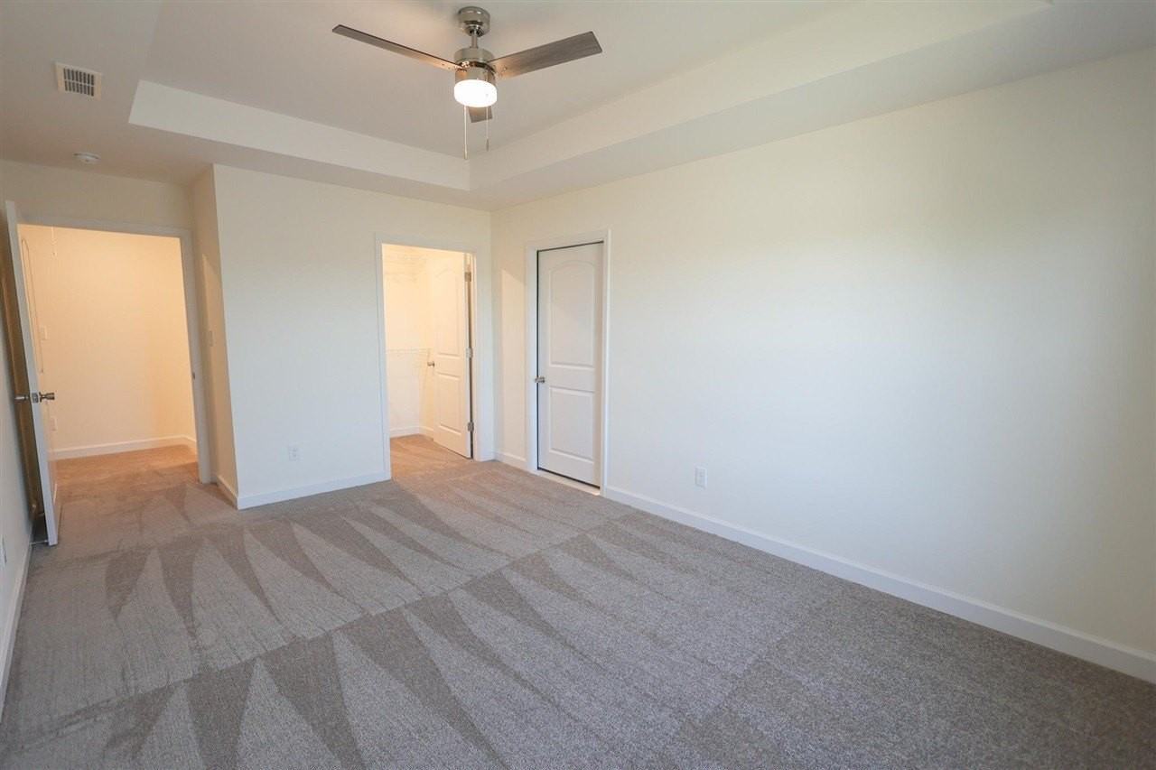 7251 Hilliard Ct - Photo 7 of 30