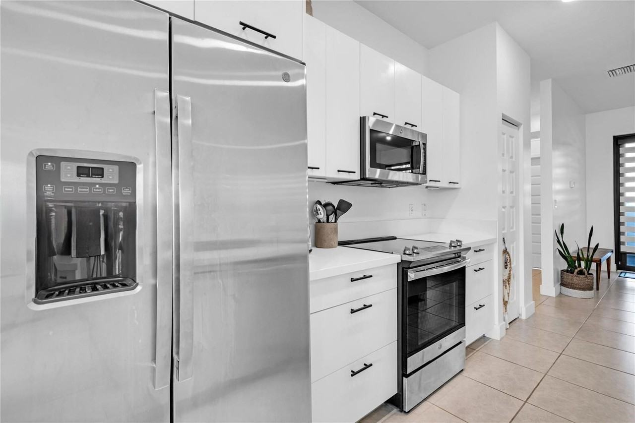 Nw 104th Ave - Photo 2 of 8