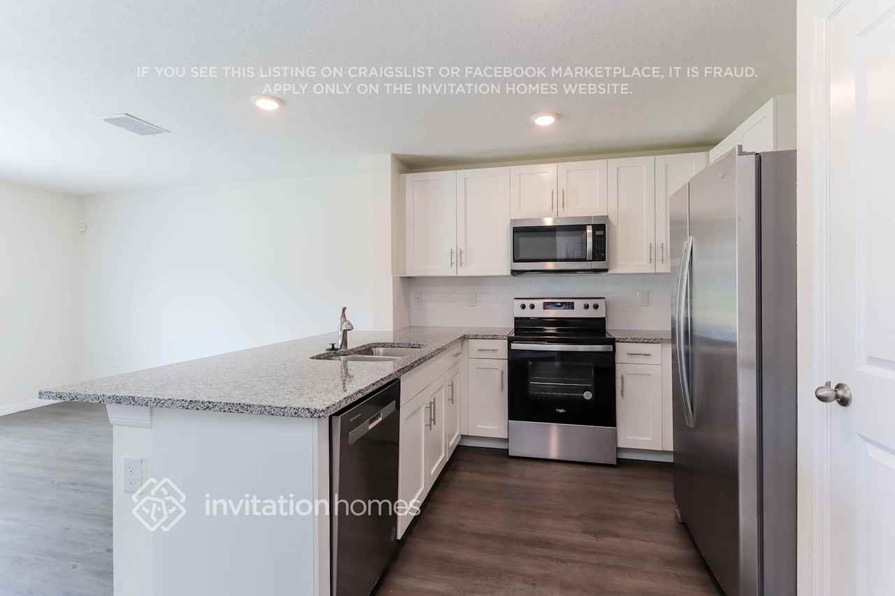 3660 Fulton Ferry Ln - Photo 7 of 17