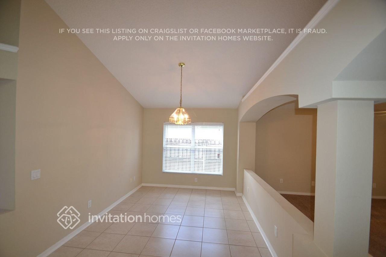 7027 Colony Pointe Dr - Photo 2 of 11