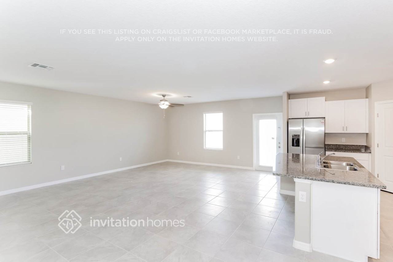 2231 Jungle Dr - Photo 5 of 18