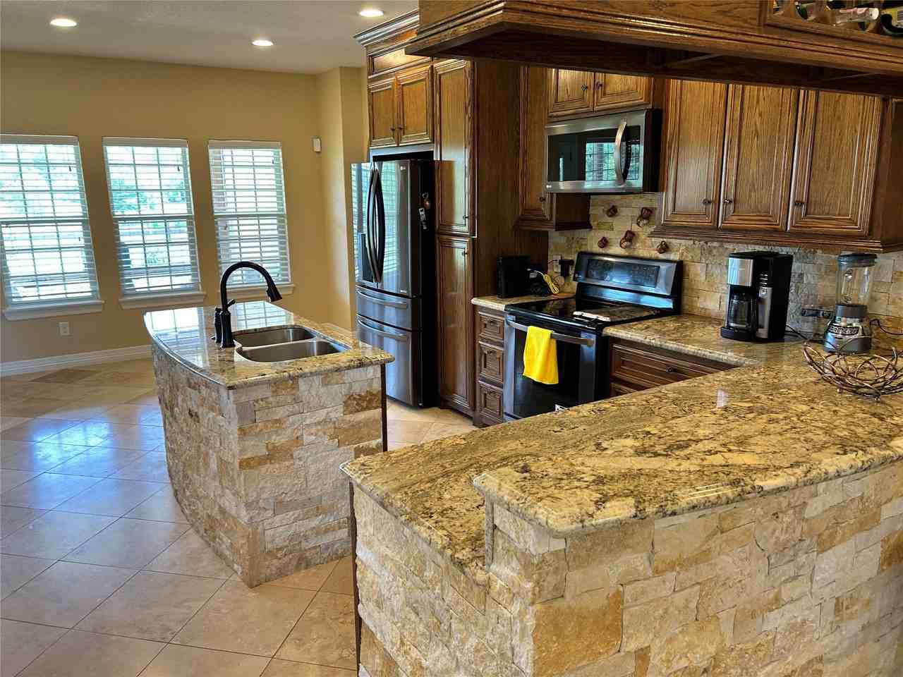 6814 Millstone Dr - Photo 7 of 30