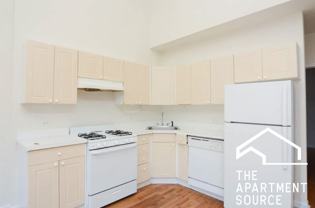 917 W Dakin St #404 - Photo 1 of 1