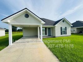 featured image of 127 Country Living Dr