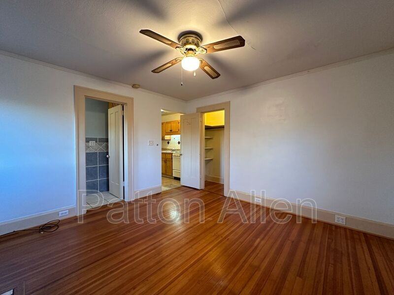 105 Edwin Pl #4 - Photo 6 of 19