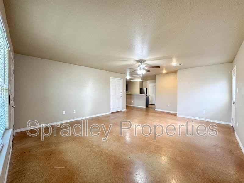 1513 Brady Way - Photo 2 of 14