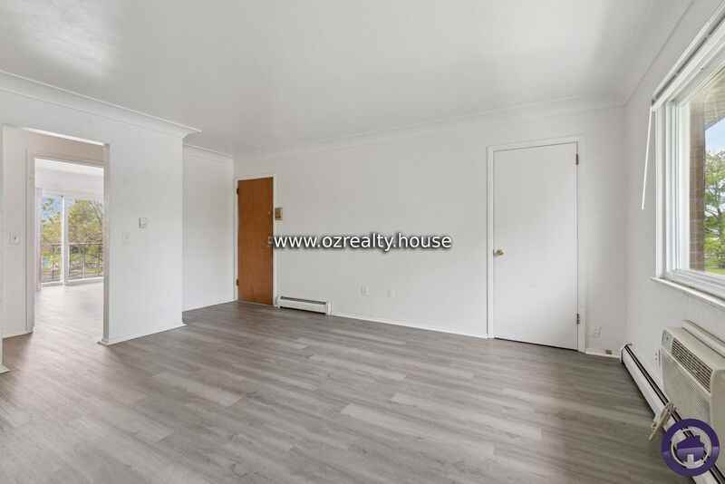 1733 Christian Ave #5 - Photo 5 of 19