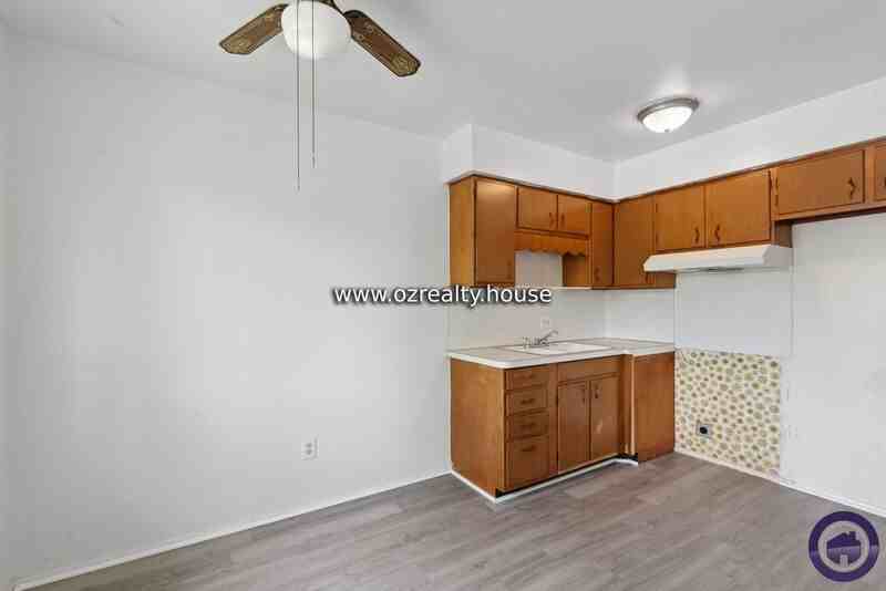 1733 Christian Ave #5 - Photo 6 of 19