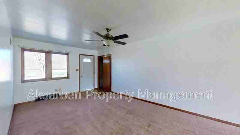 669 24th Ave - Photo 2 of 30