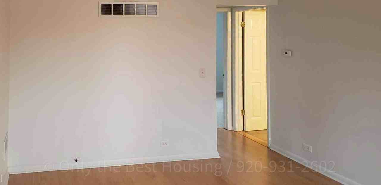 585 Edgewood Dr #3 - Photo 3 of 8