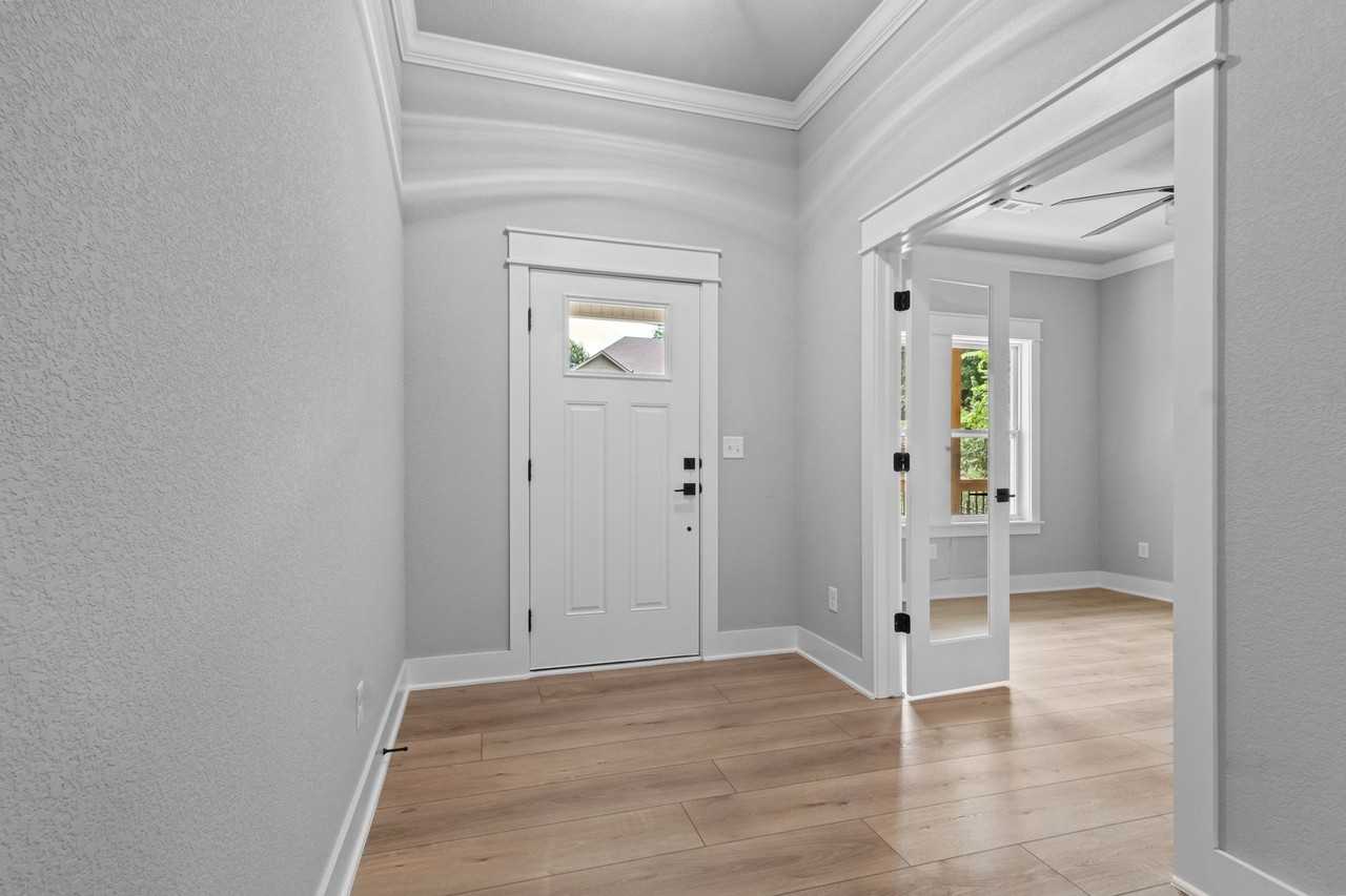 14 Marionet Cir - Photo 5 of 31