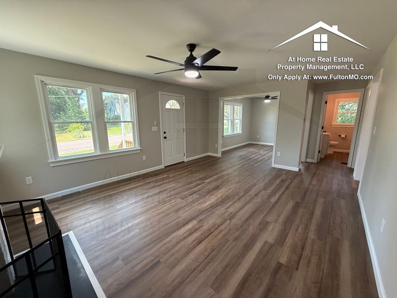 1502 Forest Ave - Photo 6 of 50
