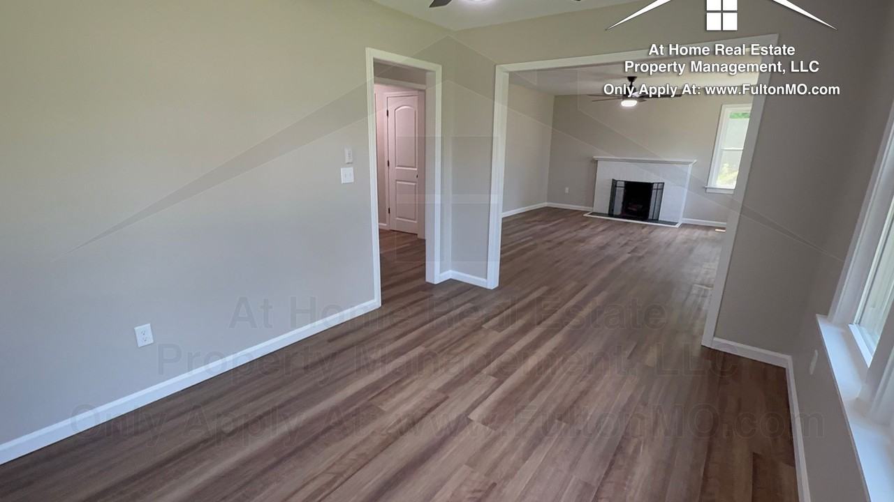 1502 Forest Ave - Photo 7 of 50