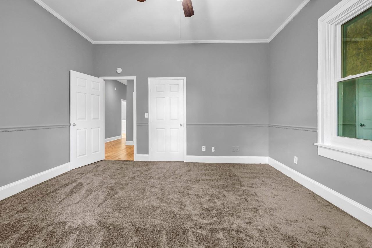 978 Hank Aaron Dr Se - Photo 4 of 19