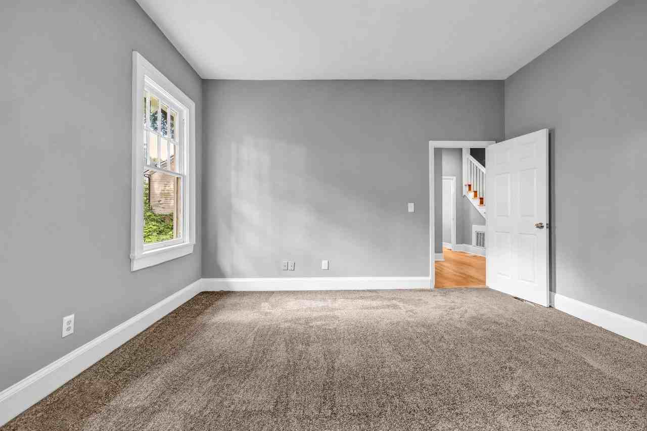 978 Hank Aaron Dr Se - Photo 6 of 19