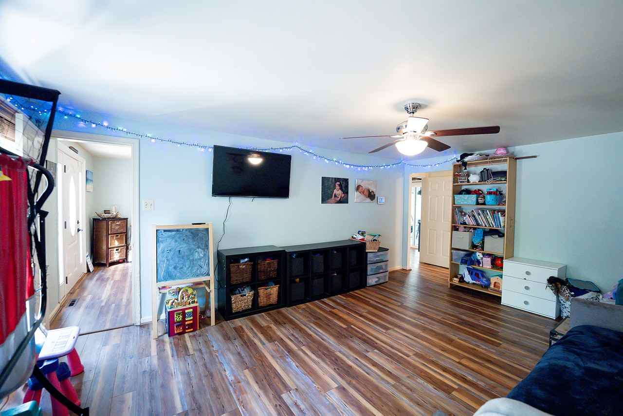 427 Valleywood Drive - Photo 3 of 15