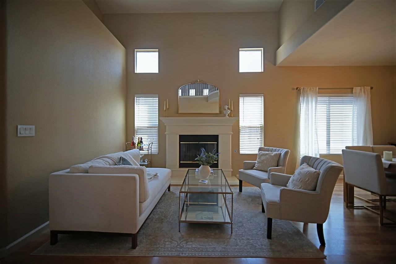 272 Wildflower Dr - Photo 3 of 36