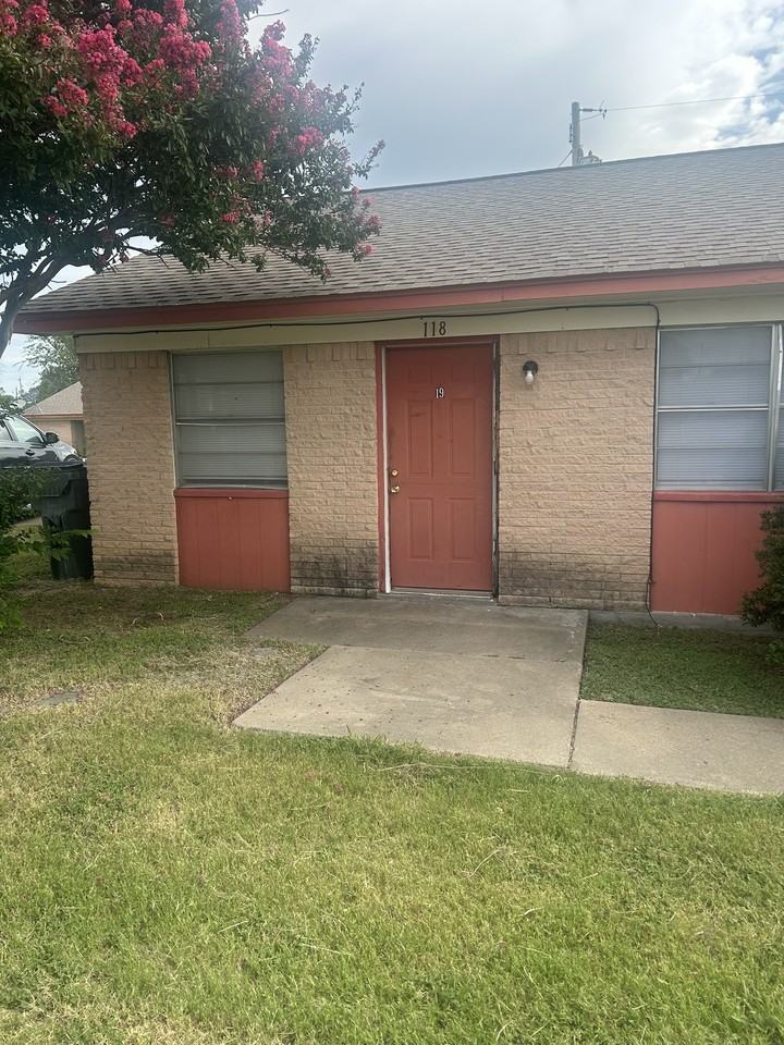 118 Concrete Cir #19 - Photo 2 of 10