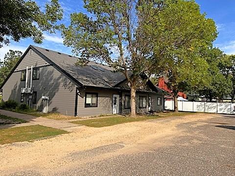 410 S Division St - Photo 2 of 2