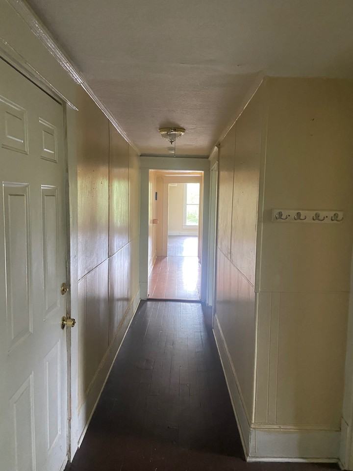 309 Bay St - Photo 2 of 6