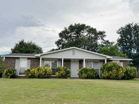 6229 Schomburg Rd - Photo 1 of 1