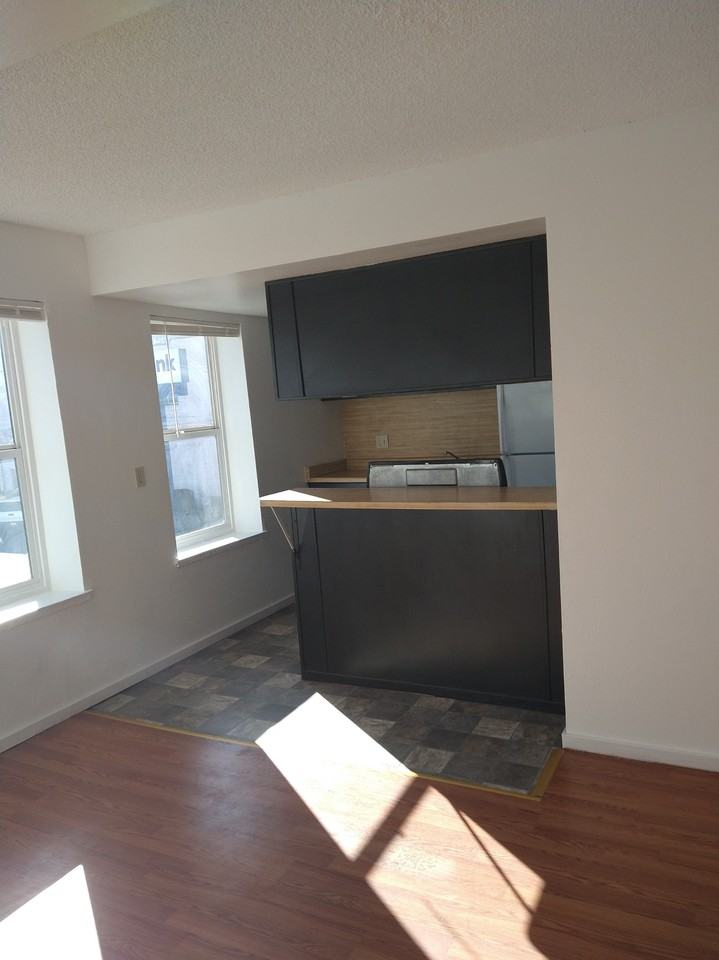 290 Main St - Photo 2 of 2