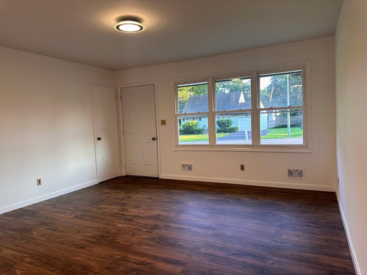 17 Bridle Path #NA - Photo 3 of 13