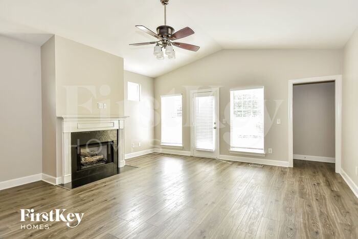 6957 Sunnywood Dr - Photo 3 of 15