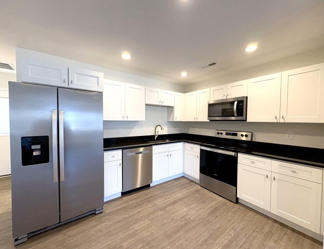 Heartland Townhomes - Photo 3 of 10