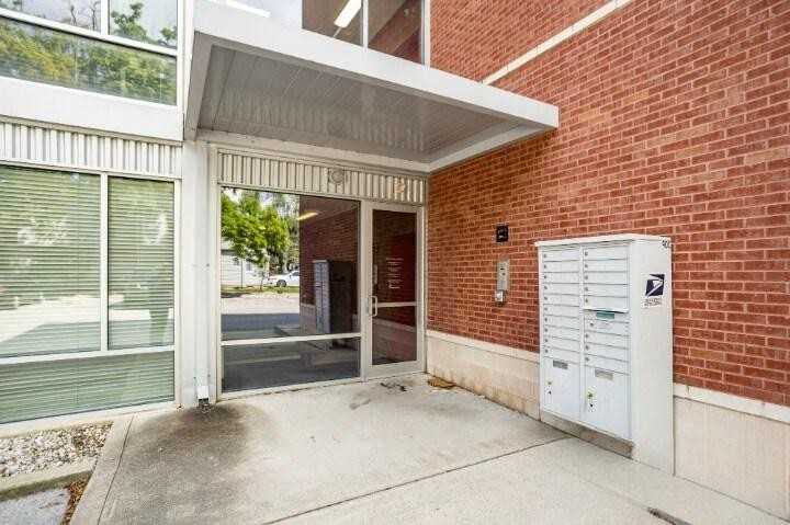 17Hundred Apartments - Photo 3 of 3