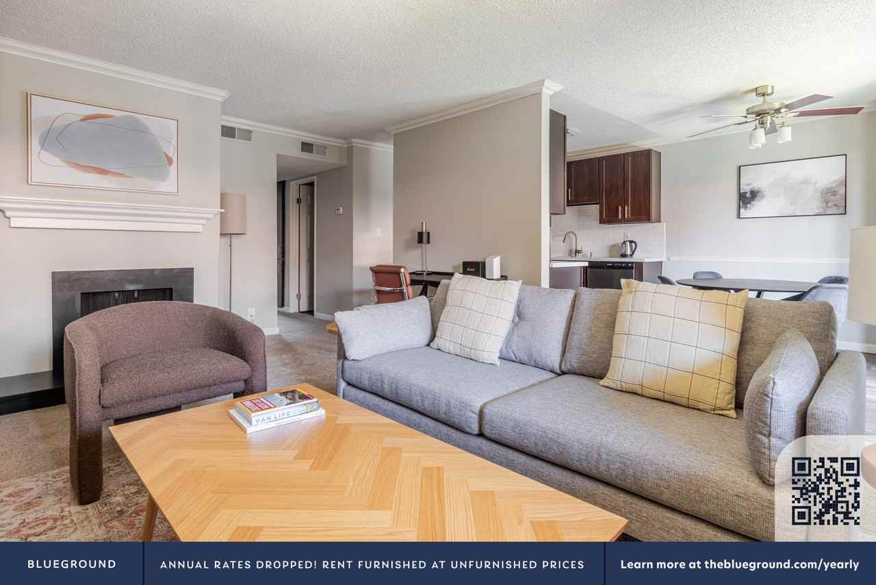 350 Budd Avenue - Photo 4 of 38