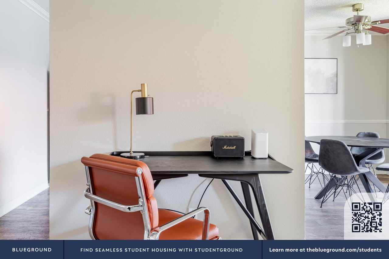 350 Budd Avenue - Photo 7 of 38