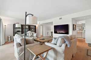 featured image of 3951 Gulf Shore Blvd N