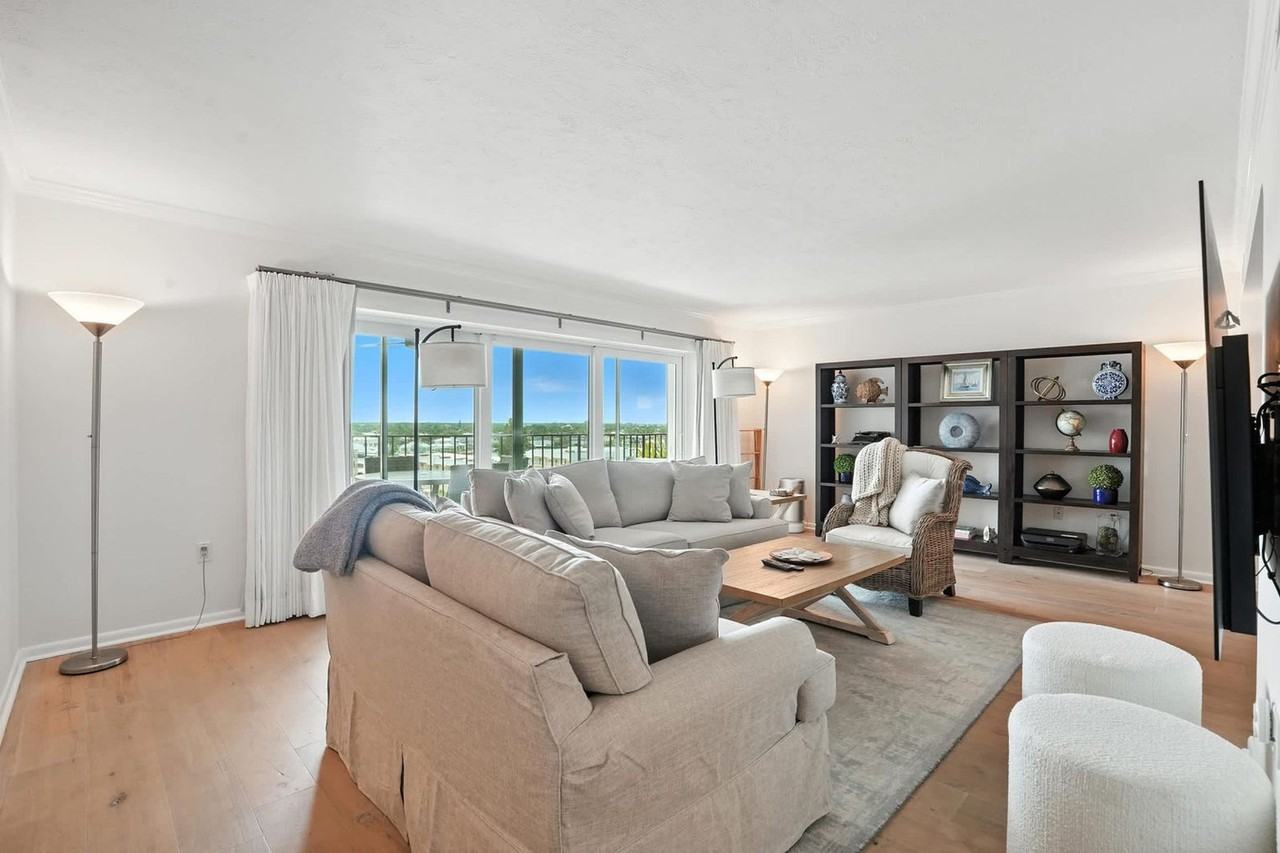 3951 Gulf Shore Blvd N #1049705P - Photo 3 of 50