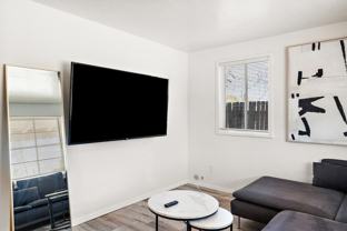 639 W Pepper Pl - Photo 1 of 1