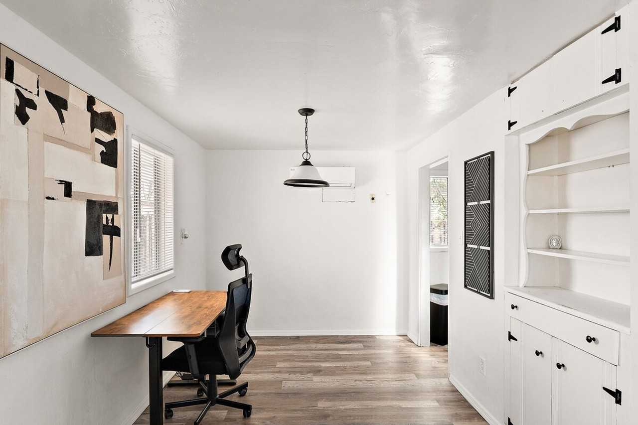 639 W Pepper Pl #1244337P - Photo 5 of 19