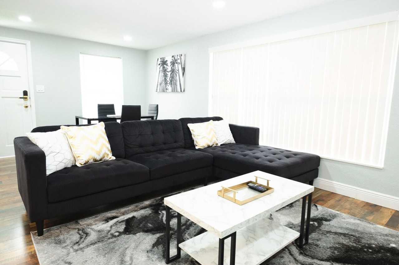 3007 E 21st Ave #1244369P - Photo 3 of 48