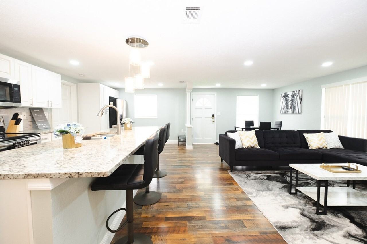 3007 E 21st Ave #1244369P - Photo 5 of 48