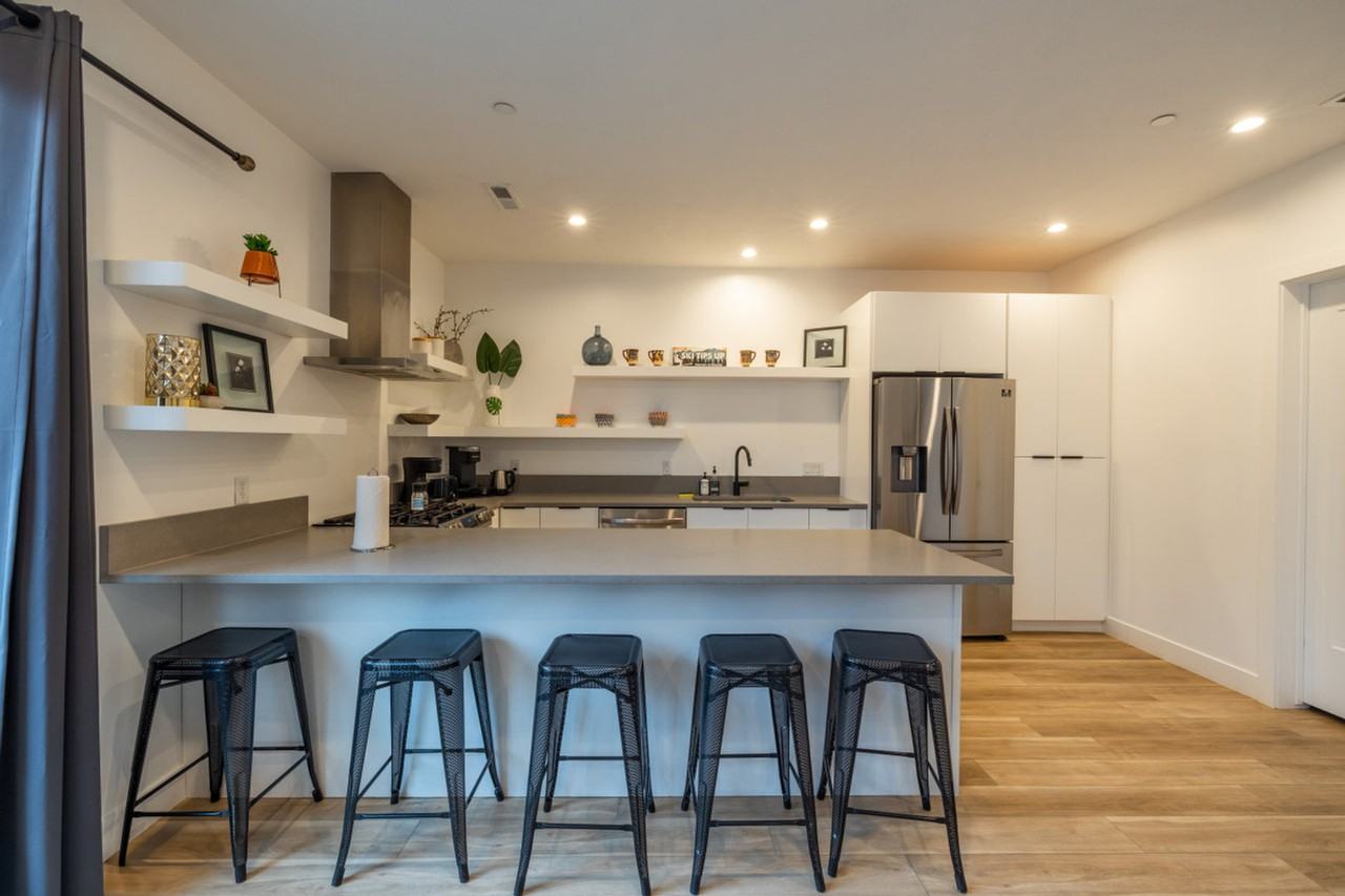 2595 S 700 E #1249833P - Photo 4 of 30