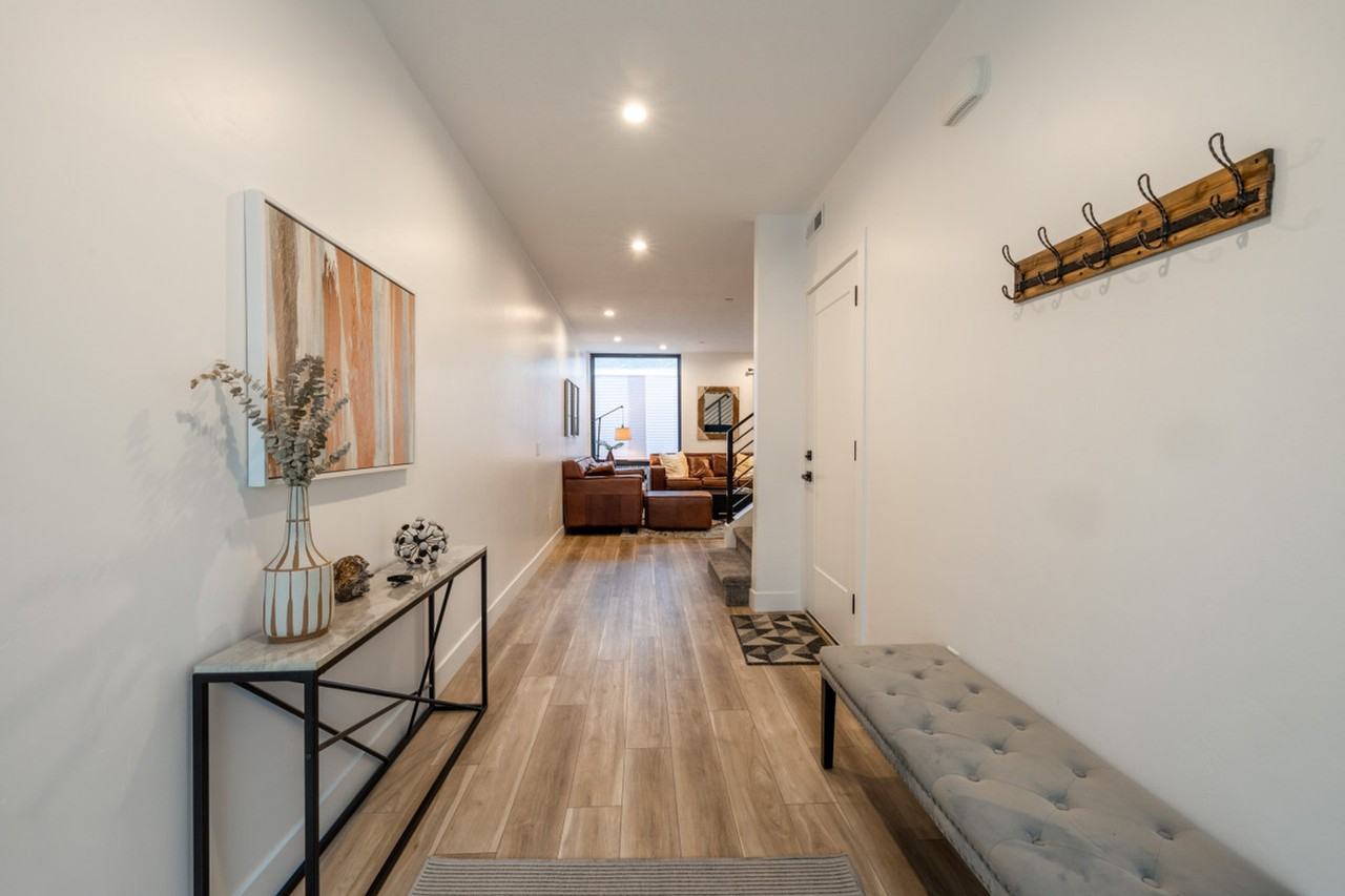 2595 S 700 E #1249833P - Photo 6 of 30