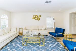 featured image of 25 Prince John Ln