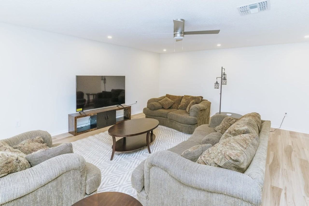 25 Prince John Ln #1252443P - Photo 5 of 39