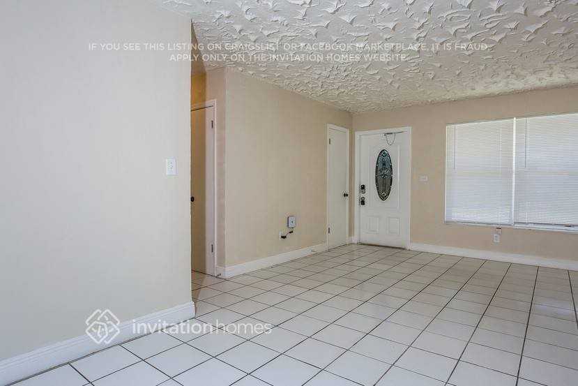 1475 Nw 195th St - Photo 2 of 11