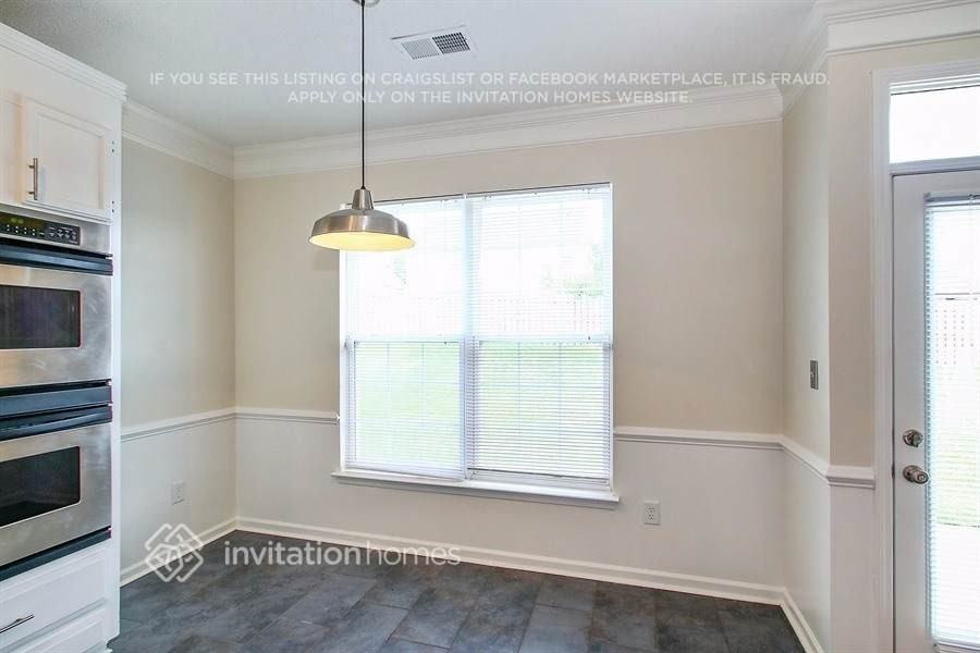 114 Elrosa Rd - Photo 5 of 14