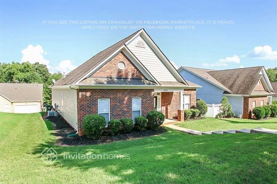 20229 Colony Point Ln - Photo 2 of 14