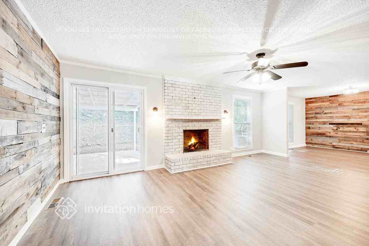 539 Glen Echo Dr - Photo 3 of 24