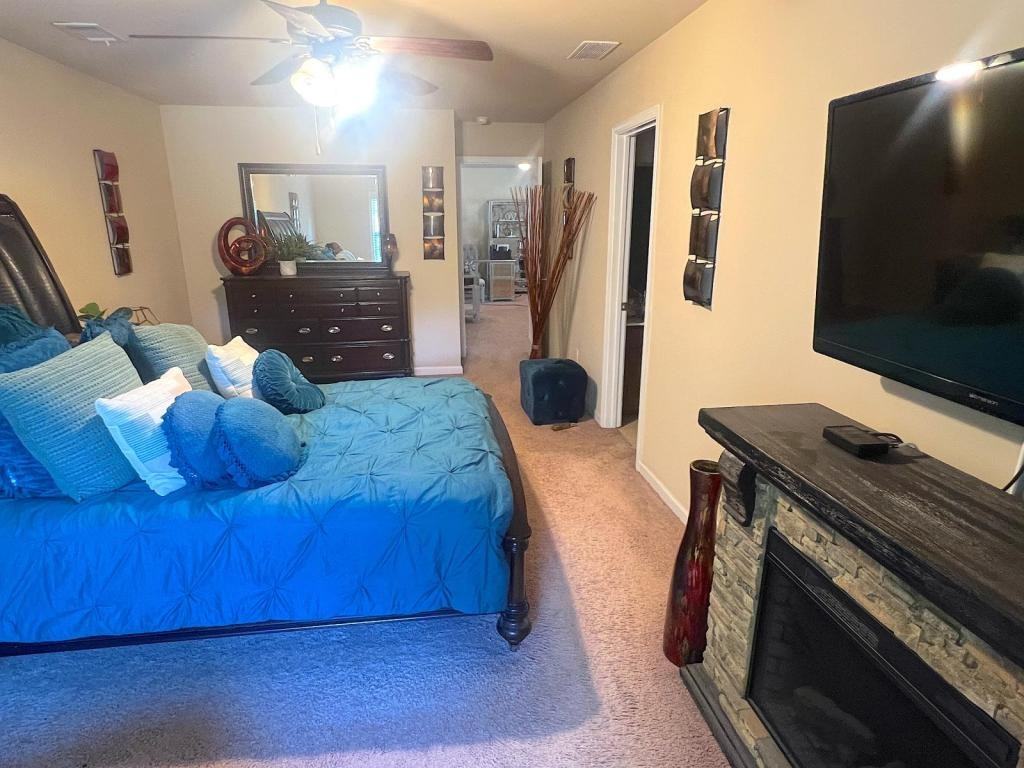 6117 Golf View Xing - Photo 4 of 11