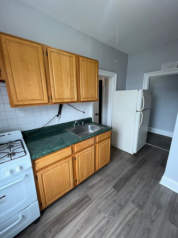 101 Clifton Place #1 - Photo 3 of 5